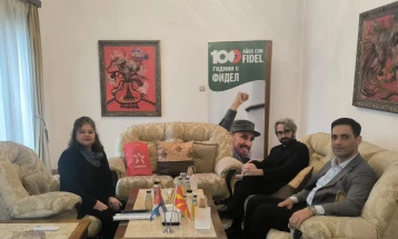 ПП Левица: Претседателот Апасиев и пратеникот Мециновиќ во посета на кубанската амбасада во Софија