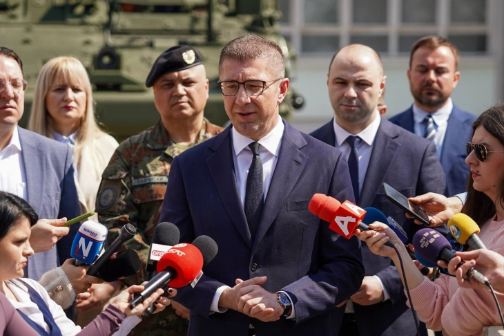 Во мај или јуни ќе се разговара за можни кадровски промени во Владата, најави Мицкоски