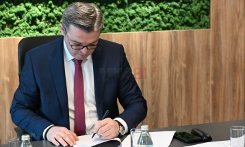 MBPEU:  Pas disa vitesh, u nënshkrua Marrëveshja Kolektive, pason rritje graduale e pagave dhe përmirësim i kushteve për të punësuarit