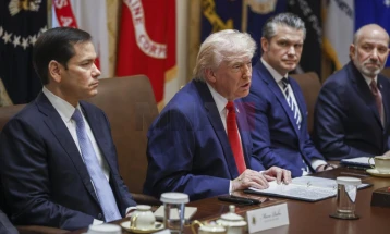 Трамп: Иран врз базата Диего Гарсија лансира ракета која „наводно ја нема“