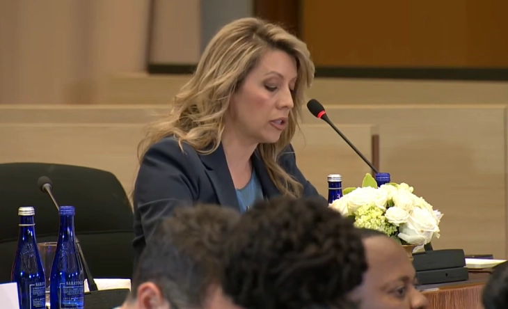 Рози Мицкоска на Глобалниот самит во САД: Во одговорен и достапен начин во нашата земја, веруваме дека дигиталната писменост мора да започне од најрана возраст