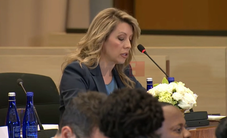 Rozi Mickoska në Samitin Global në SHBA: Në një mënyrë të përgjegjshme dhe të arritshme në vendin tonë, besojmë se shkrim-leximi dixhital duhet të fillojë që në moshë të hershme