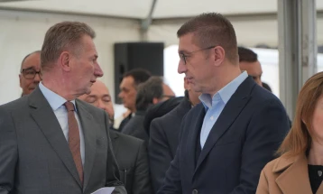 Мицкоски: Приоритет на Владата е да имаме помали трошоци за живот, а повисоки примања за вработените