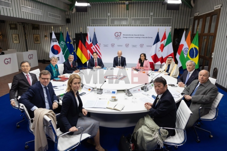 Министрите на Г7 повикуваат на прекин на нападите врз цивили