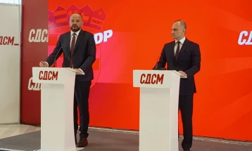 Дончиќ: Она што ви го прават Грците и Бугарите на европскиот пат е европска срамота