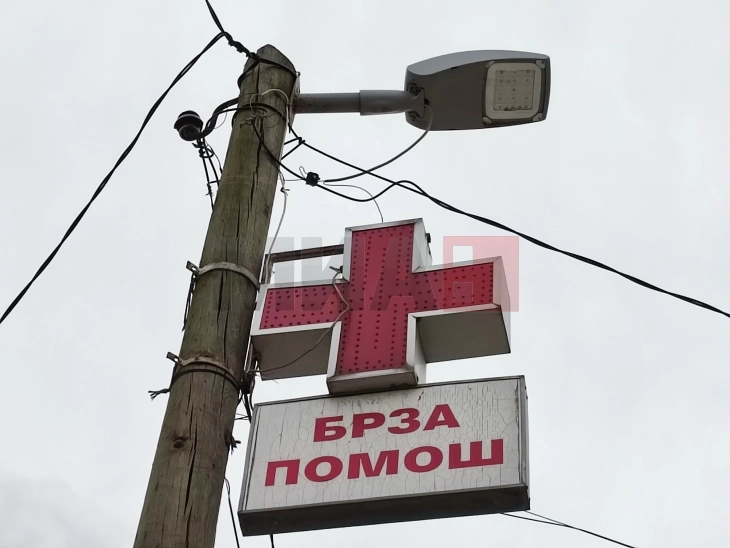 Vrasje në Rosoman, djali therr me thikë nënën e tij