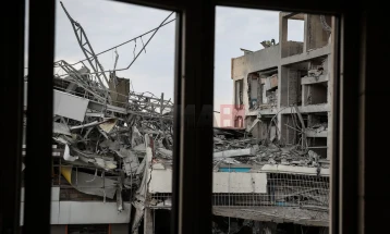 Tre të vrarë dhe 12 të lënduar në sulmin ndaj një objekti fetar në Iran