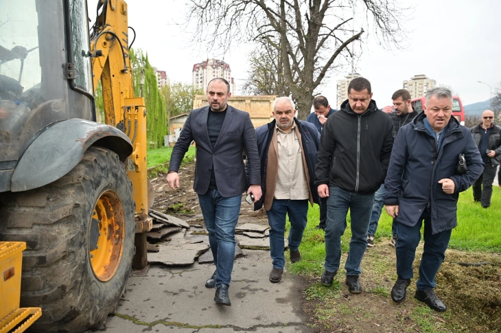 Ѓорѓиевски: Почнавме широка и сеопфатна акција за реконструкција на пешачките патеки во Скопје