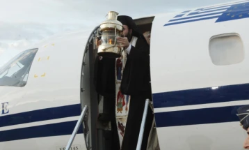 Грција ќе ги исцрпи сите можности за безбедно пренесување на благодатниот оган