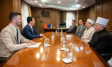 Zëvendëskryeministri Sali takon kryetarin e Bashkësisë Fetare Islame të Republikës së Turqisë, Pr. Dr. Sali Arpagush