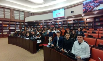 Средношколците од Крива Паланка дел од едукативната работилница 