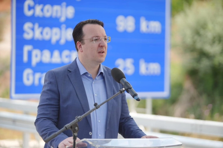 Николоски: Финалната сума за автопатот Охрид-Кичево е 13,5 милиони евра по километар, градежните работи треба да завршат заклучно со оваа година