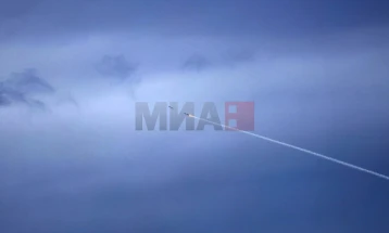 Властите во Израел и Абу Даби соопштија за нови воздушни напади утрово