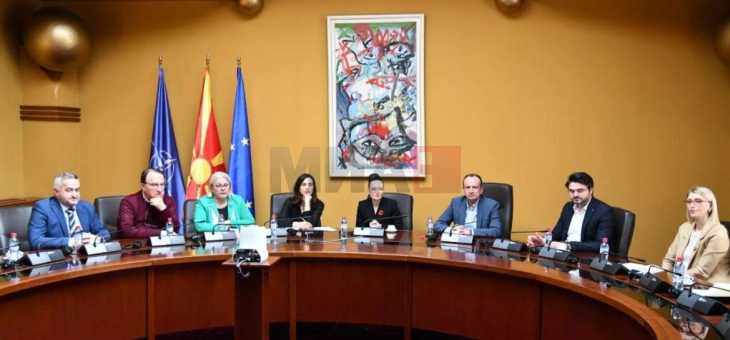 Propozim-ligji për sigurim shëndetësor në Komisionin amë