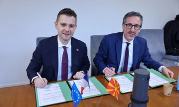 Муцунски во Париз се сретна со советниците на францускиот претседател Емануел Макрон задолжени за континентална Европа и Турција