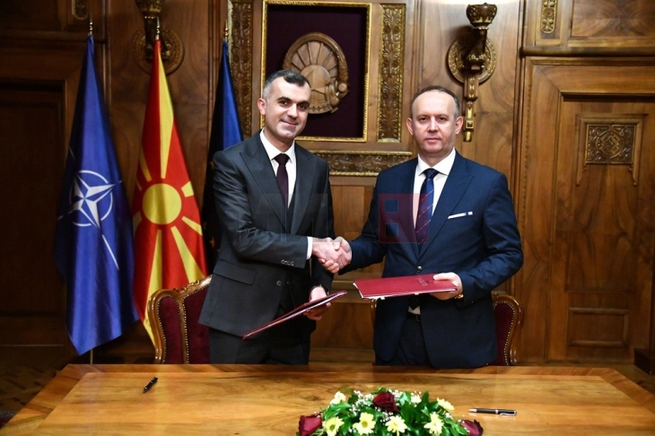 Претседателот на Собранието Африм Гаши и Народниот правобранител Фатон Сељами потпишаа Меморандум за соработка