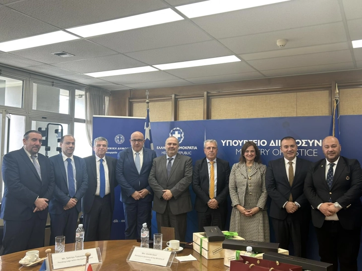 Костадиновски со работни средби во Атина: владеењето на правото и судската соработка во фокусот