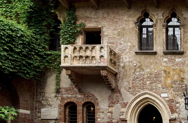 Верона ќе наплаќа 5 - 12 евра за пристап до балконот на Јулија