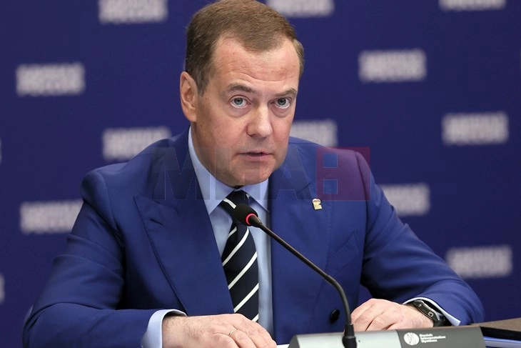 Medvedev: Rusia nuk duhet më të tolerojë idenë e anëtarësimit të Ukrainës në BE