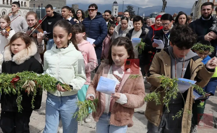 Лазарева поворка во Скопје во пресрет на Велигден (ФОТО)