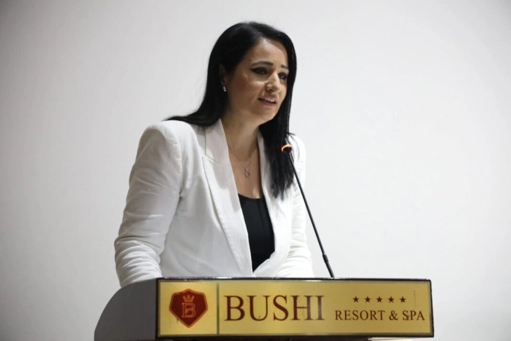 Azizi: Gruaja shqiptare në Maqedoninë e Veriut sot po ngrihet më fuqishëm se kurrë në skenën politike