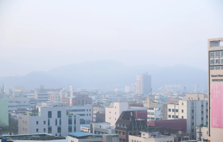 Јужнокорејскиот претседател се извини за упадите на дронови на севернокорејска територија 