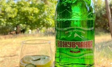 Газираната вода – здрава навика или скриен проблем?