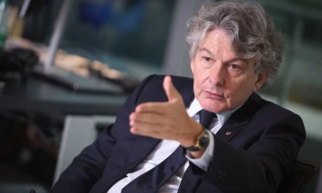 Бретон: Клучот за решавање на конфликтот на Блискиот Исток е во рацете на Иран