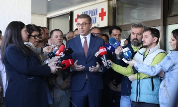 Мицкоски за можни нови мерки: Владееме со ситуацијата, нема да избрзуваме со потези и нема да носиме решенија под притисок