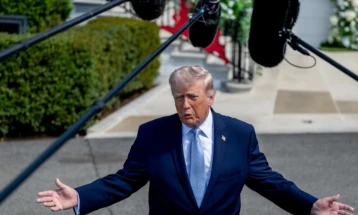 Tramp: Afati i nesërm për arritjen e paqes me Iranin është përfundimtar