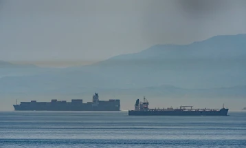 Иран претстави мировен план во 10 точки: Такса од два милона долари по брод за минување низ Ормуската теснина