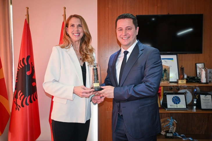 Limani priti u.d. ambasadoren e SHBA-së në Gostivar