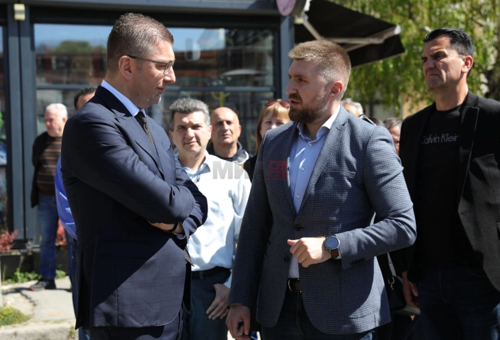 Мицкоски: Сите колективни договори почнаа да се применуваат, вклучително и линеарното зголемување и усогласување со минималната плата кај вработените во МВР