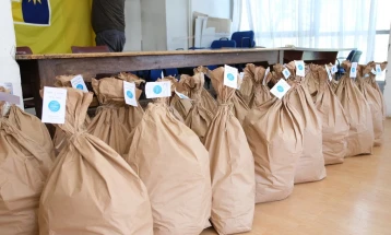 Хуманитарни велигденски пакети за семјства во социјален ризик во Карпош