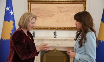 Haxhiu priti drejtoreshën ekzekutive të QKRMT-së, Feride Rushiti