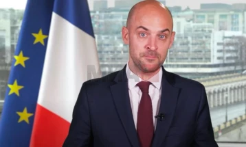 Franca dënoi kërcënimet e Trampit ndaj Iranit