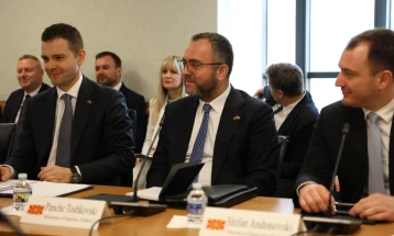 Тошковски од Вашингтон: Стратешкиот дијалог со САД носи конкретни резултати за безбедноста