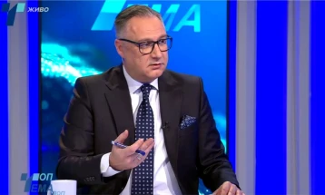 Мемов: Државата треба да го стимулира плаќањето придонеси за да имаме стабилен пензиски систем