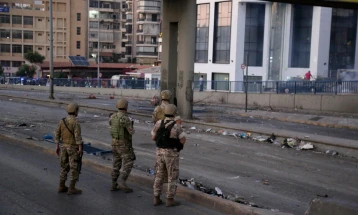 Либанската армија ги повика цивилите да не се враќаат во селата на југот од земјата