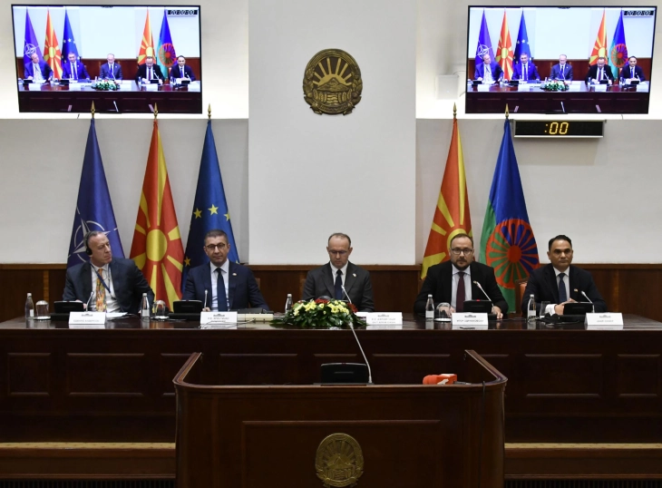 Мицкоски по повод Денот на Ромите: Ова не е ден само на зборови, туку и на одлуки, нашата визија почнува со образование што ќе биде достапно за секое ромско дете