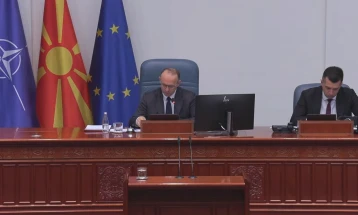 Seancë për pyetje deputetësh nga opozita në Kuvend