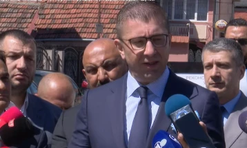 Законот за правична застапеност ќе го подобри квалитетот на работа на јавната администрација, вели Мицкоски