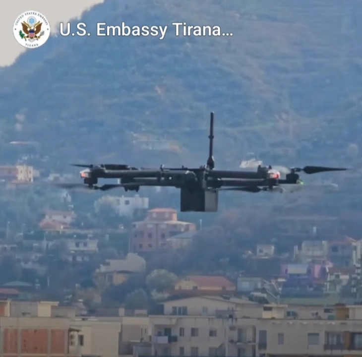 Амбасада на САД: Албанската полиција е опремена со најновите дронови од најновото американско производство