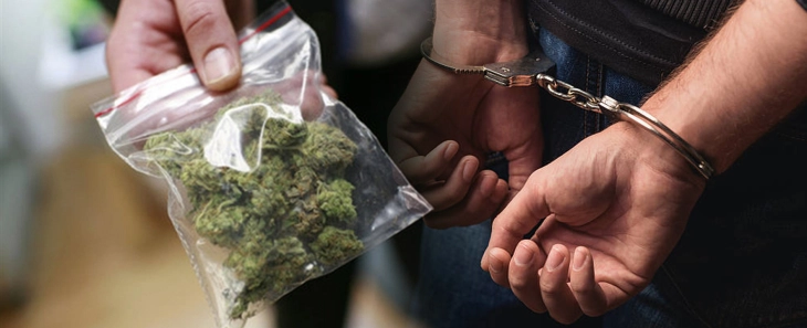 Лишен од слобода турски државјанин во Скопје, пронајдена дрога и компјутери преку кои организирал онлајн-игри на среќа