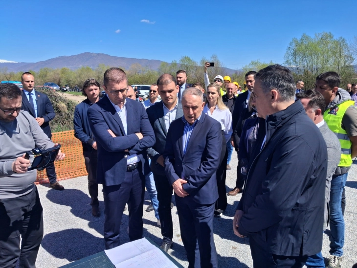 Изјава на премиерот Мицкоски од посетата на општина Струга (во живо)