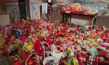 Стружани за Велигден негуваат традицијата во која се преплетуваат литургиската свест, симболиката на празникот над празниците и културниот идентитет