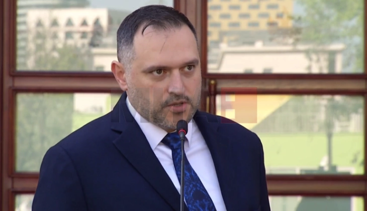 Shqipëria hap rrugën për prodhimin e anijeve dhe dronëve luftarakë