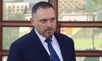 Shqipëria hap rrugën për prodhimin e anijeve dhe dronëve luftarakë