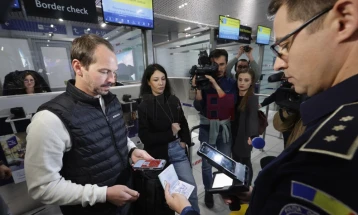 ЕК: На над 27.000 лица им е одбиен влез во ЕУ преку новиот систем за гранична контрола