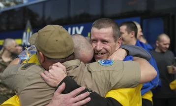 Rusia dhe Ukraina kanë këmbyer nga 175 të burgosur ushtarakë